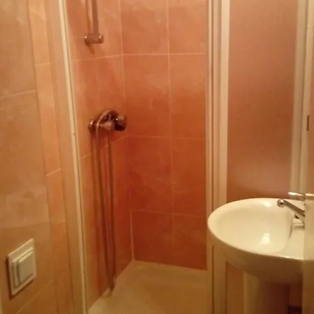 Apartamento En Barrio San Basilio *